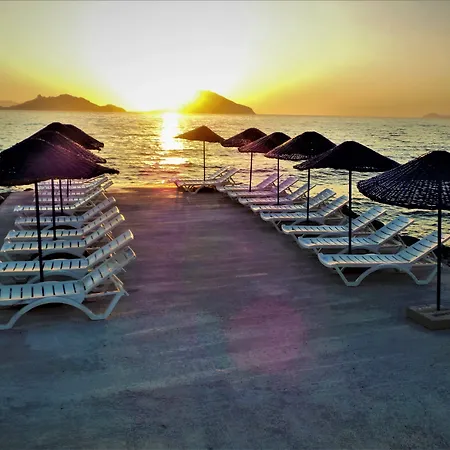 Sunset Mavi Casa de Férias Turgutreis