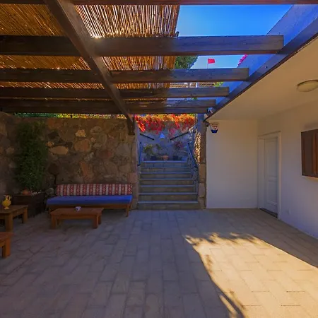 בית נופש Sunset Mavi טורגוטריס